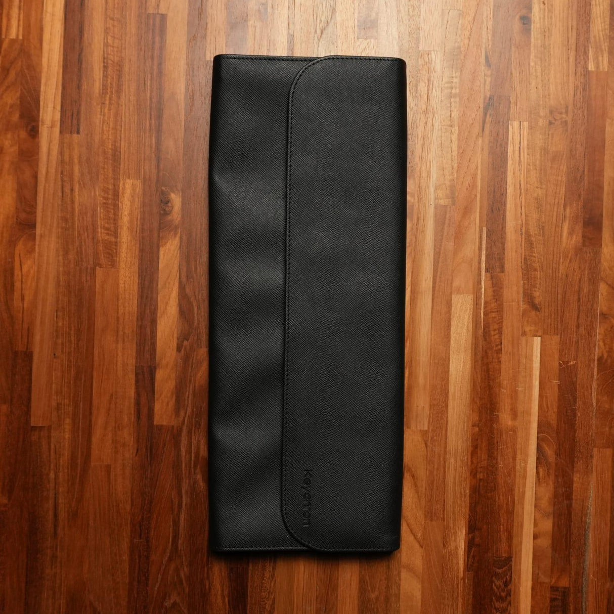 Paket Sleeves Keychron B2 Pro Ultra-Slim Wireless Keyboard with Numpad - supports 2.4 GHz, Bluetooth, and a wired connection