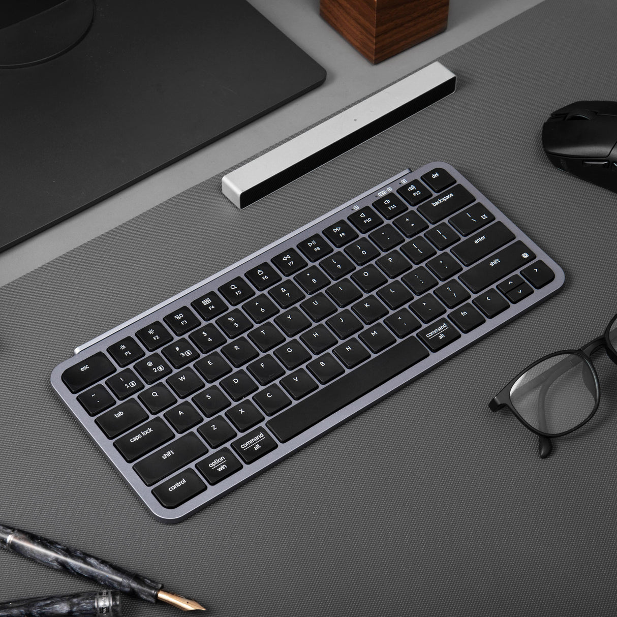 Keychron B1 Pro Wireless Keyboard supports Dongle 2.4GHz, Bluetooth & Wired modes + BONUS Sleeves